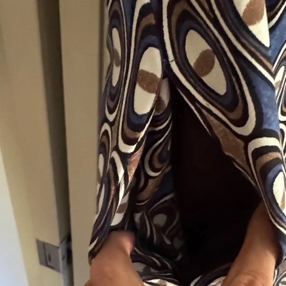 J. McLaughlin Navy and Camel 3/4  Sleeve Dress with pockets and mock neck - Picture 4 of 8